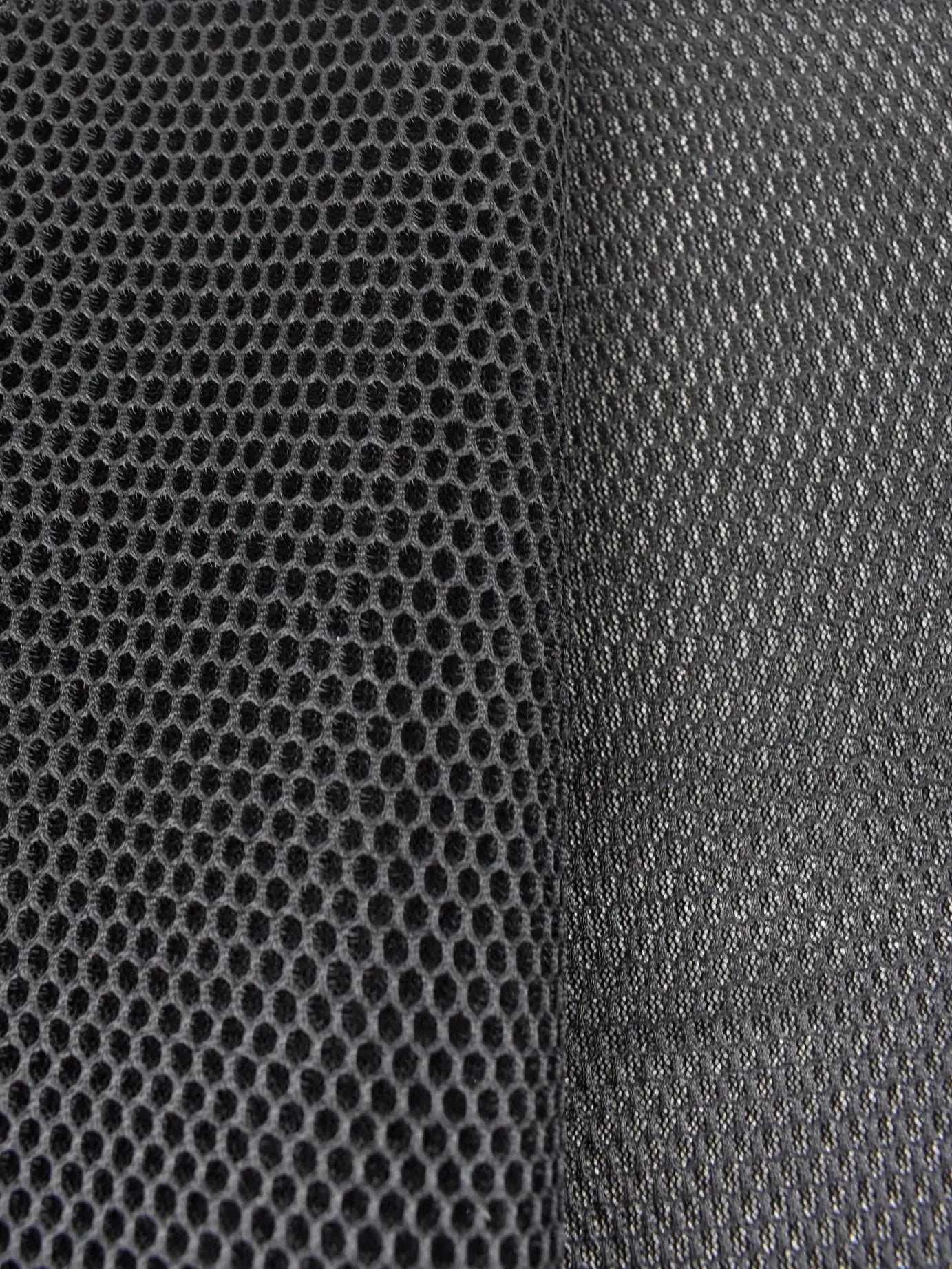 Schwarzer doppelter Mesh-Tüll